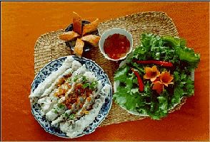 Banh cuon (rolled rice pancake)
